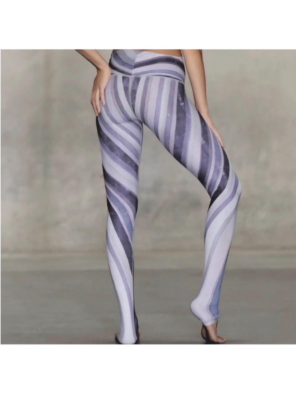 Niyama Sol Seamless High-Waist Striped Leggings - Purple Grey Marble